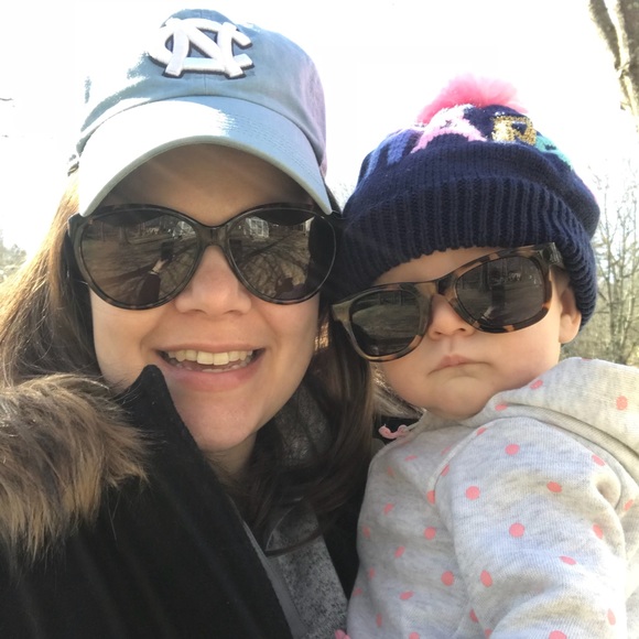 Meet your Posher, Laurie - Picture 3 of 3